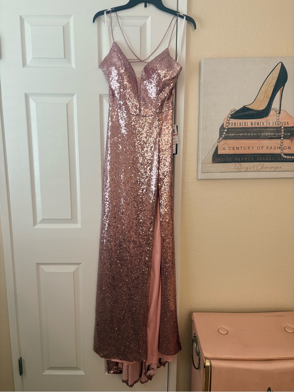 BNWT Macy's Pink Sequin V-Neck, Backless Evening Gown